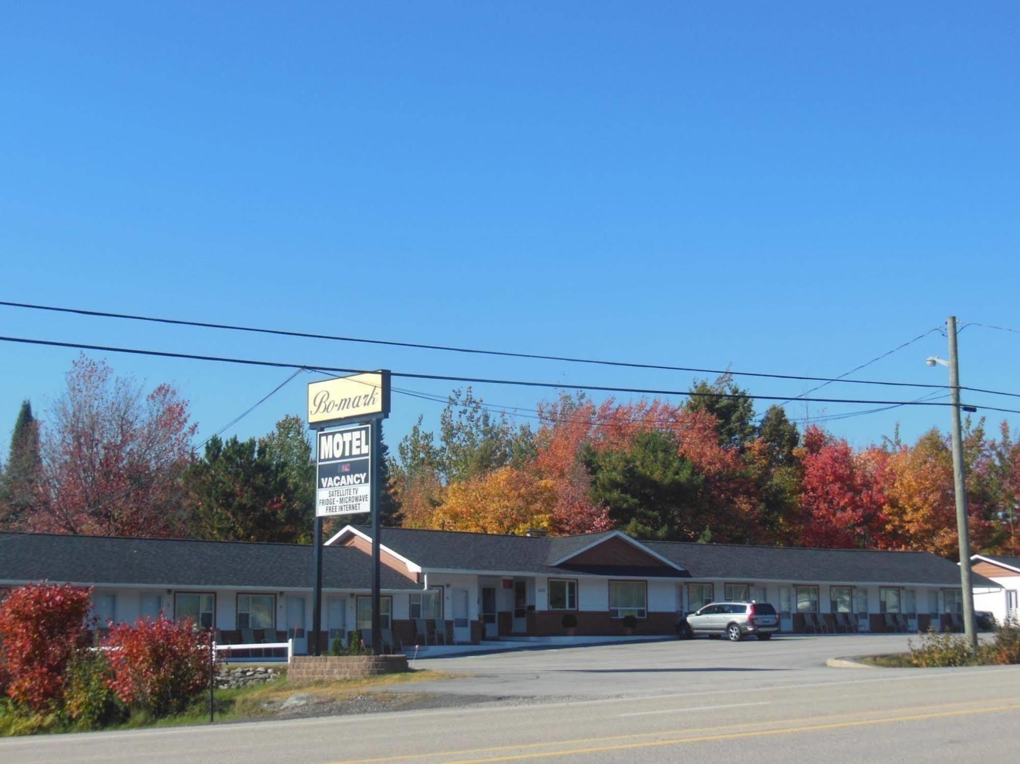 Bo-Mark Motel North Bay Exterior foto